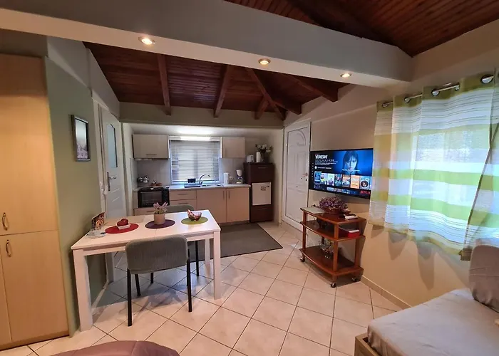Semelia\'S Guest House